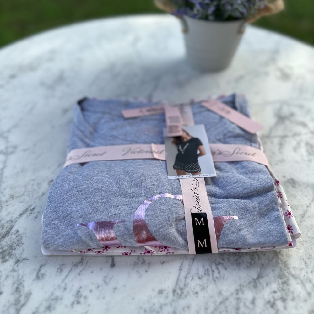 Victoria’s Secret Short sleeve and short PJ set